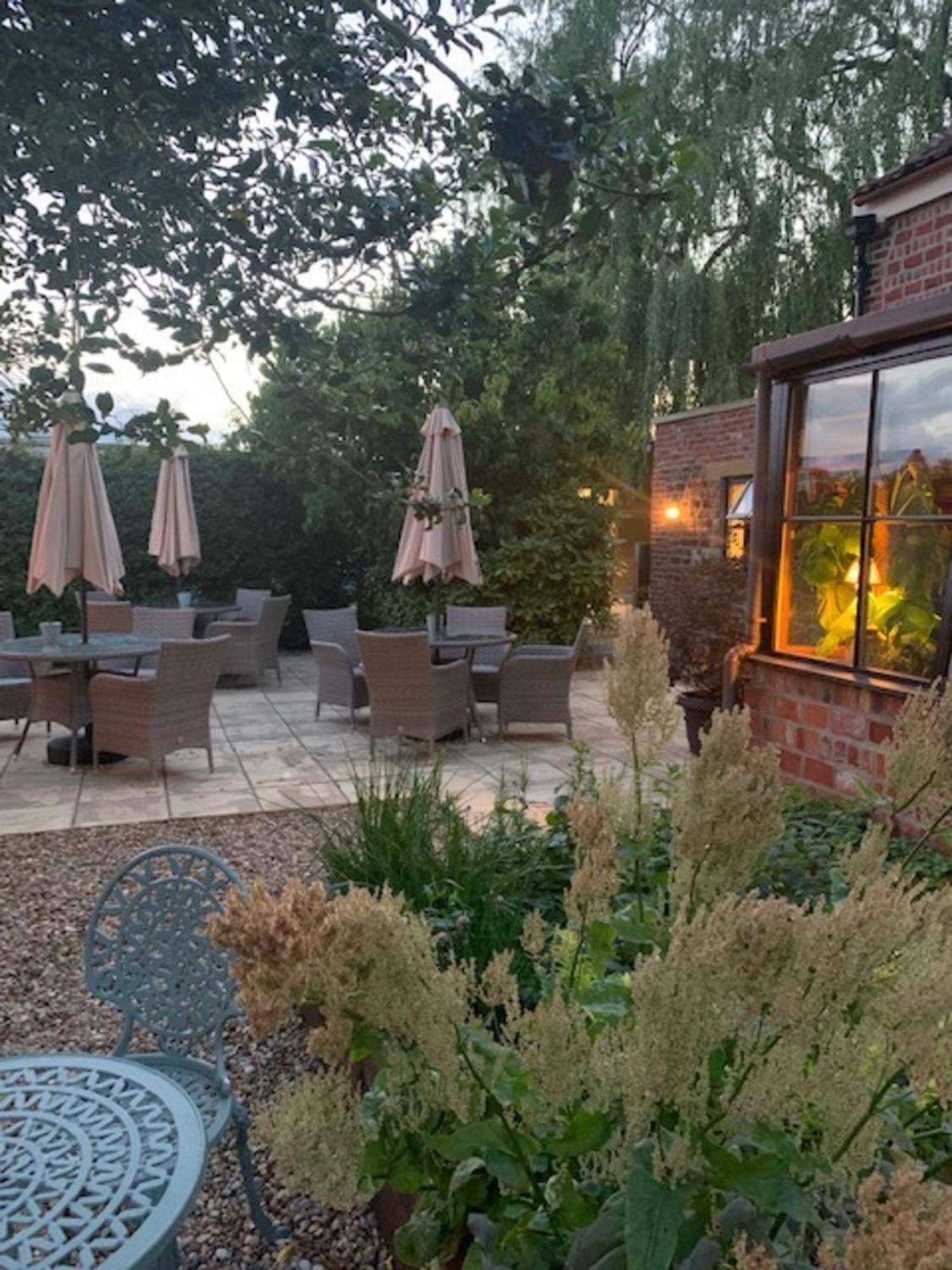 Brickfields Farm Bed and Breakfast Kirkbymoorside Buitenkant foto